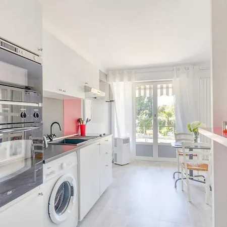 Guestready - Charming Studio With Private Balcony In *