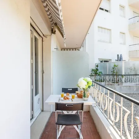 Guestready - Charming Studio With Private Balcony In